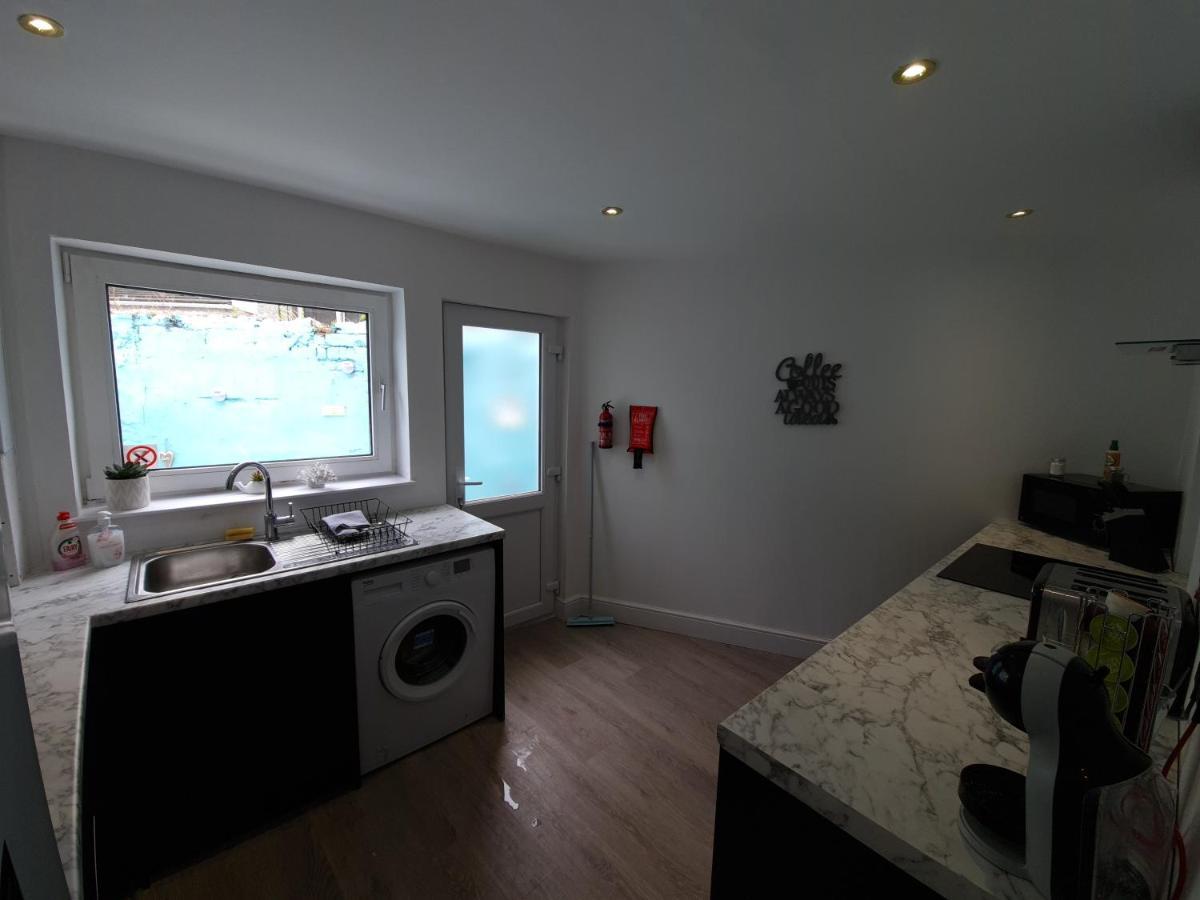 Ocean Pearl - 4 Bedroom House Суонси Экстерьер фото